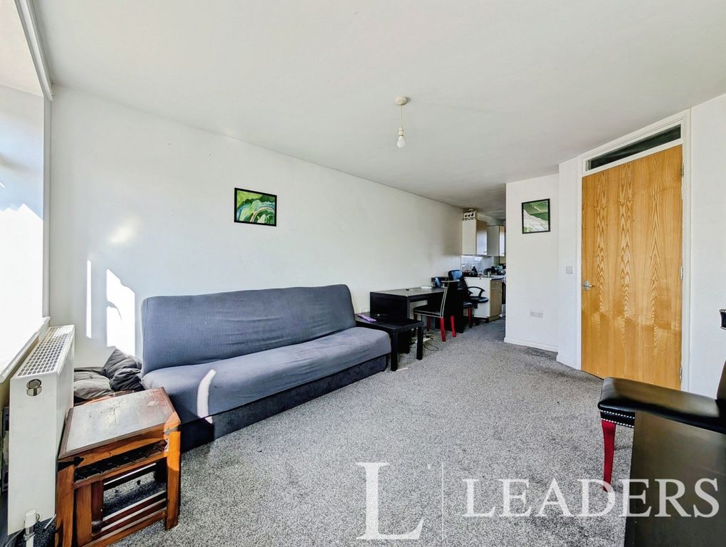 Property photo 3 of 7 Pbox-Img.Jpg