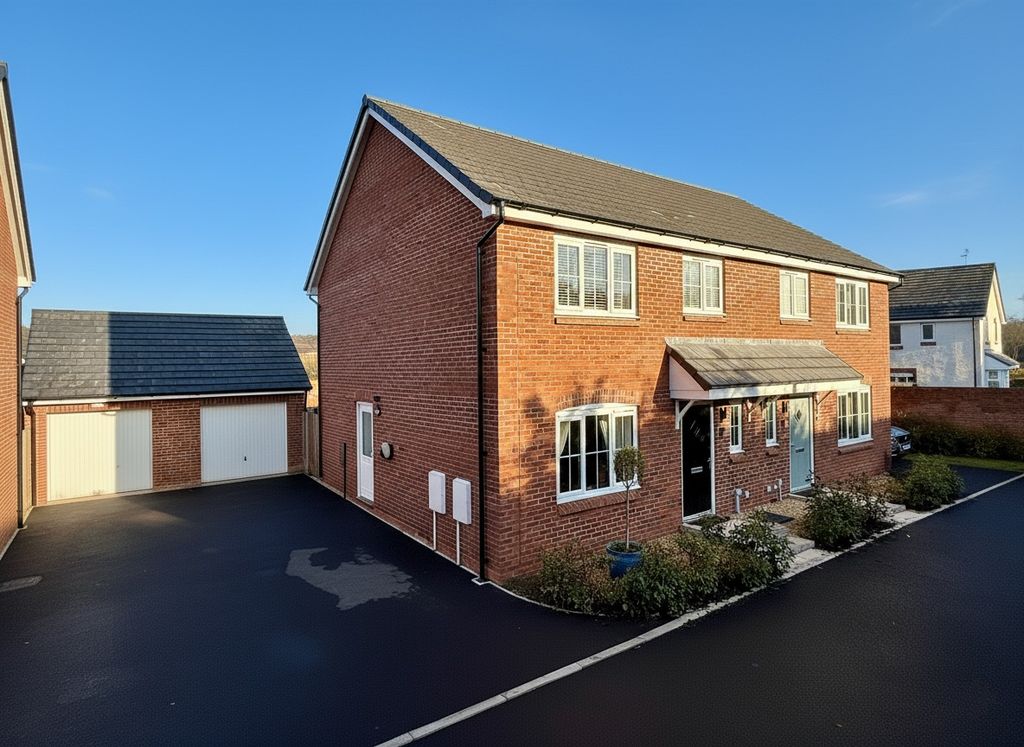 Property photo 1 of 25 Photo 2