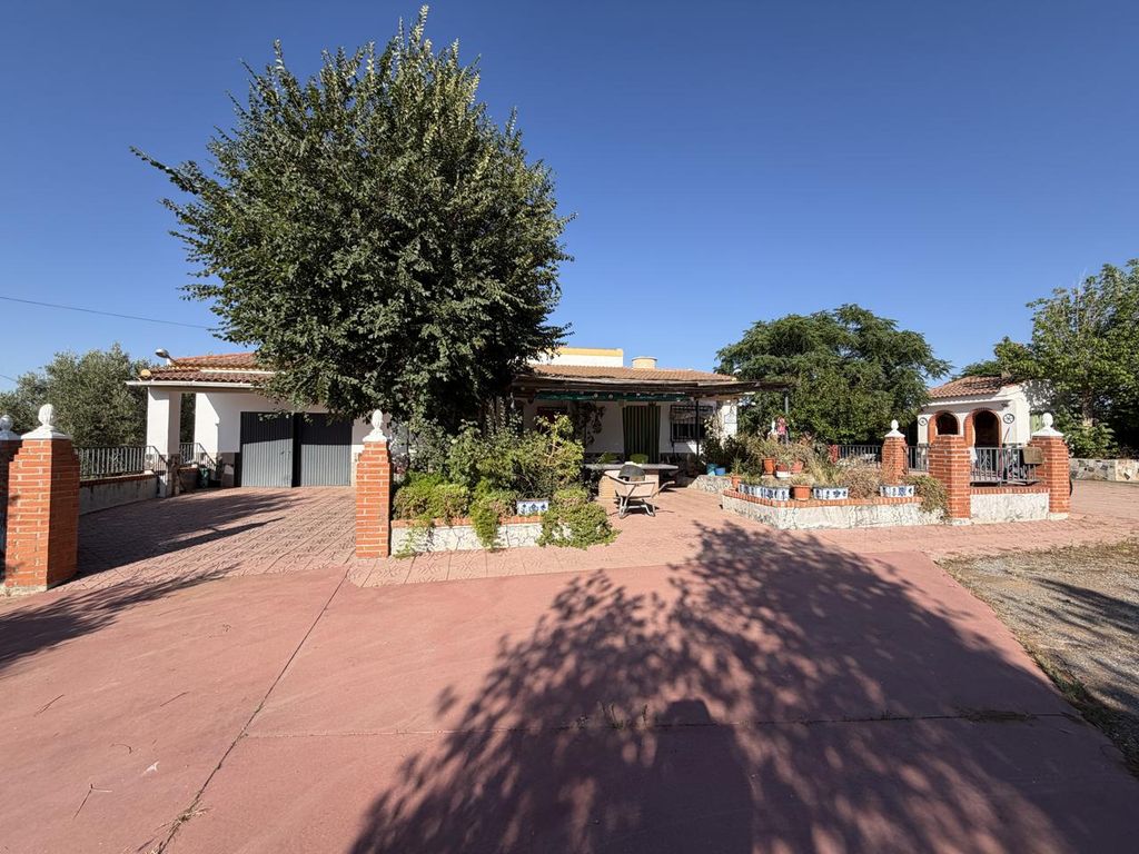 Property photo 1 of 46