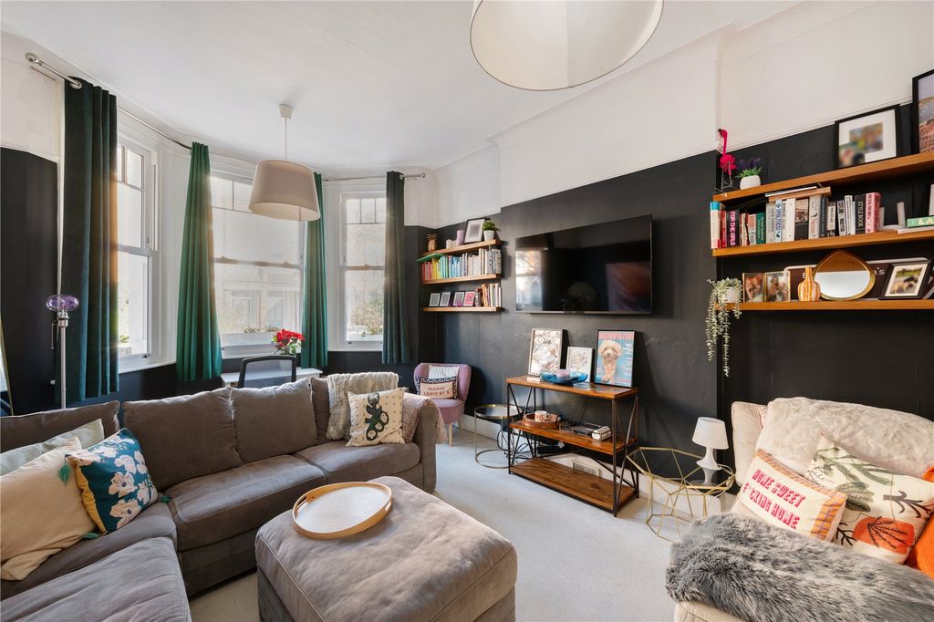 Property photo 3 of 20 Picture No. 41