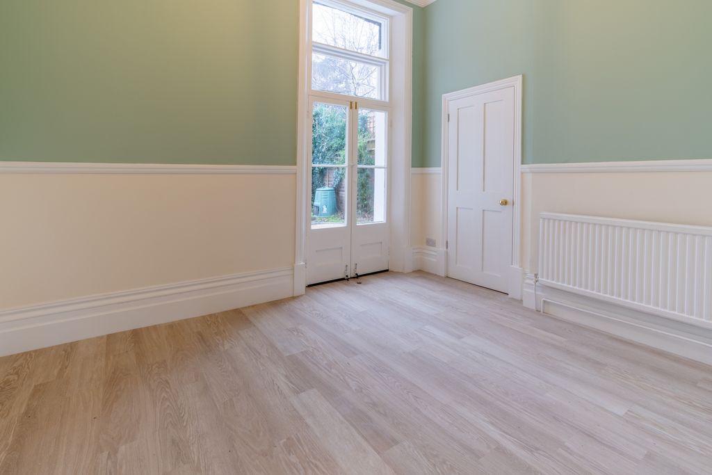 Property photo 3 of 13 Photo 1