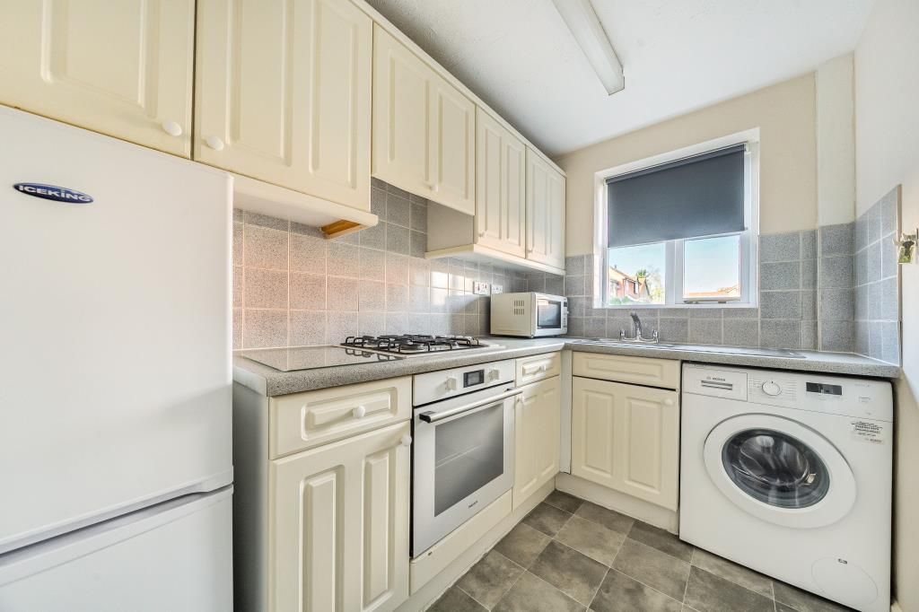 Property photo 2 of 16 Kitchen