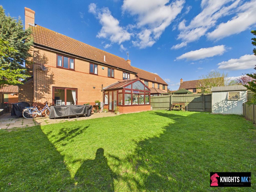 Property photo 2 of 23