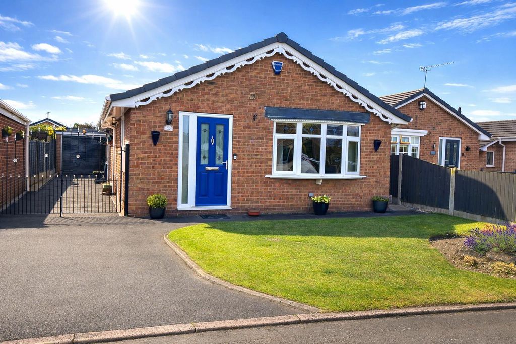Property photo 1 of 20 Main Photo.Windsorrise.Png