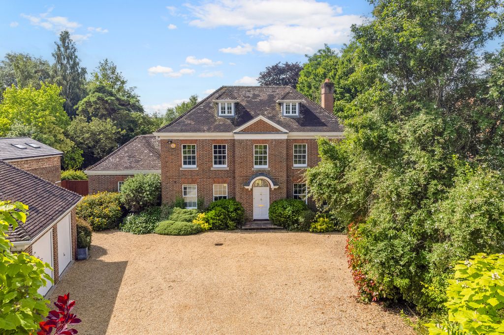 Property photo 1 of 24