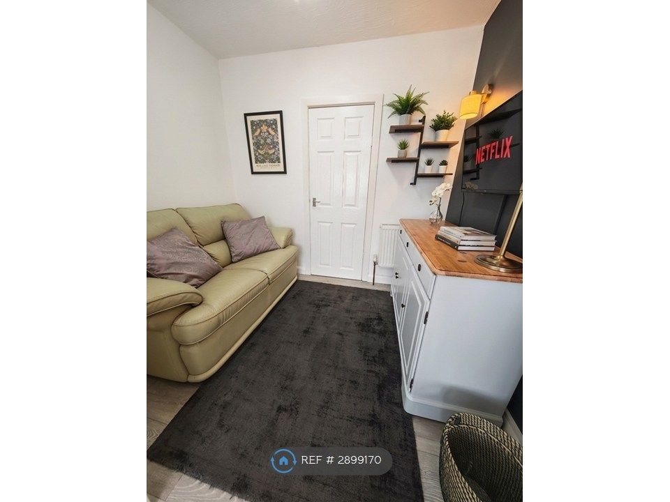 Property photo 1 of 26 Studio