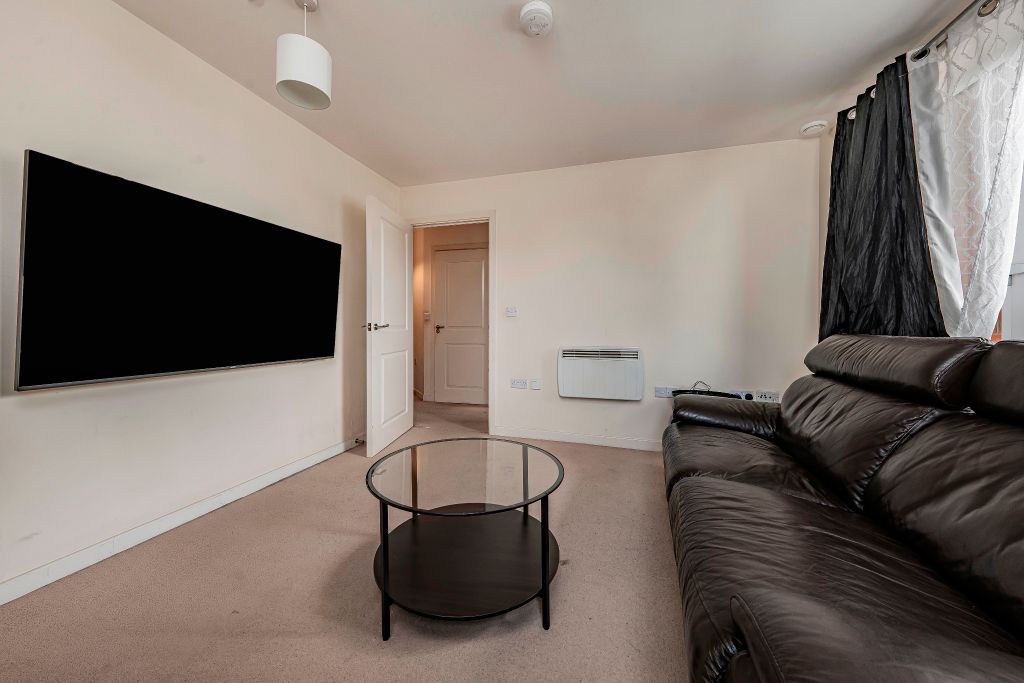 Property photo 3 of 6