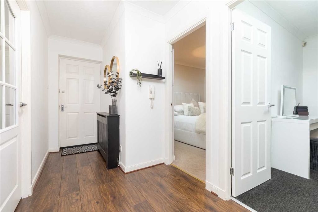 Property photo 2 of 13 Hallway