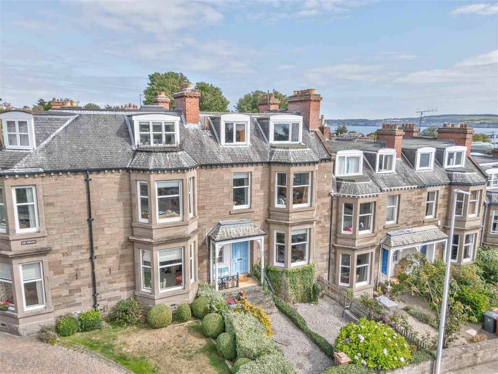 Property photo 2 of 24 11 West Park Road Dundee-24.Jpg