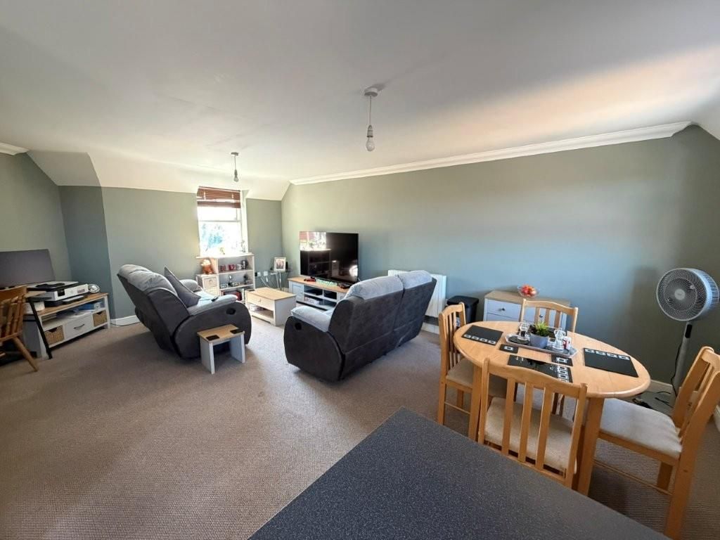 Property photo 3 of 11 Img_4933.Jpg