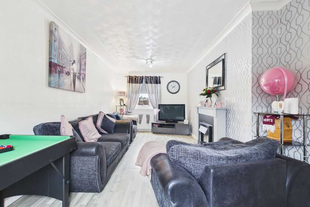 Property photo 2 of 9 Living Room