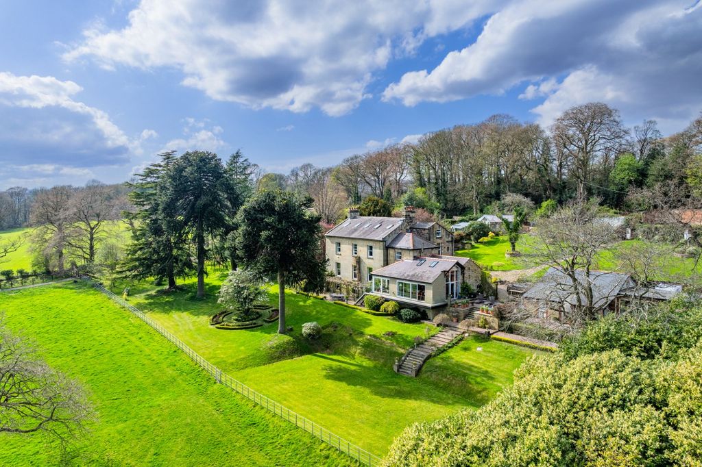 Property photo 1 of 31 Picture No. 37