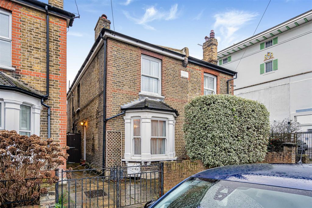 Property photo 1 of 15