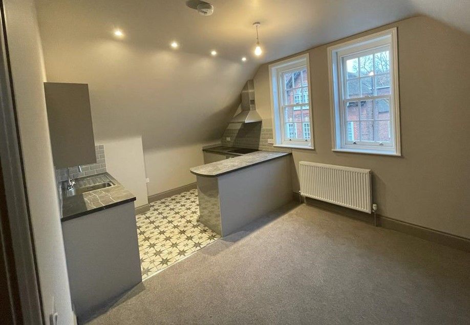 Property photo 2 of 7 Kitchen/Sitting Room