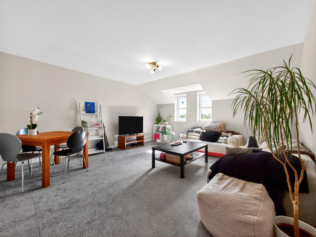 Property photo 2 of 16 Pnmb1430.Jpg