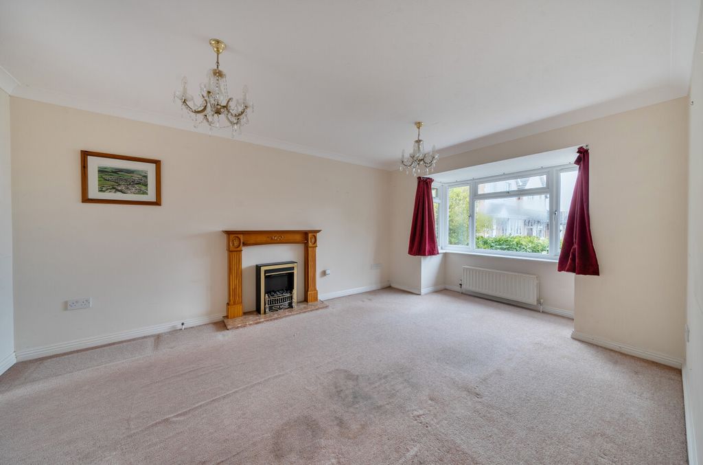 Property photo 2 of 15 1394919-1-69663d2...