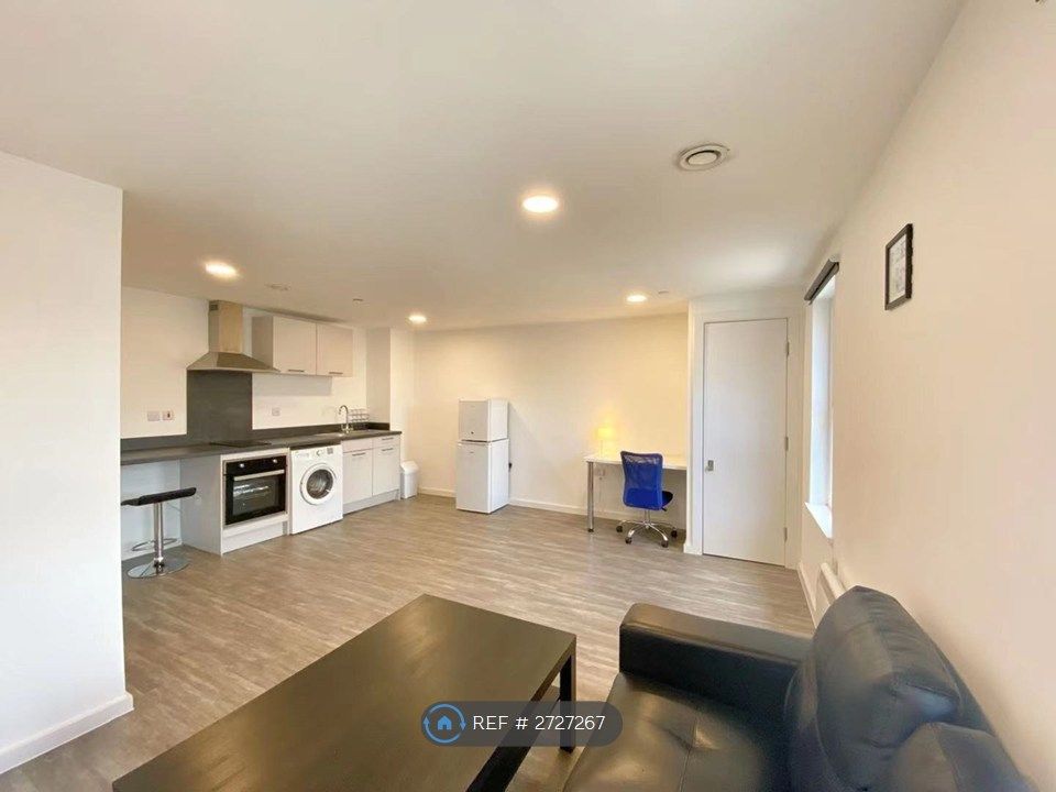 Property photo 2 of 11