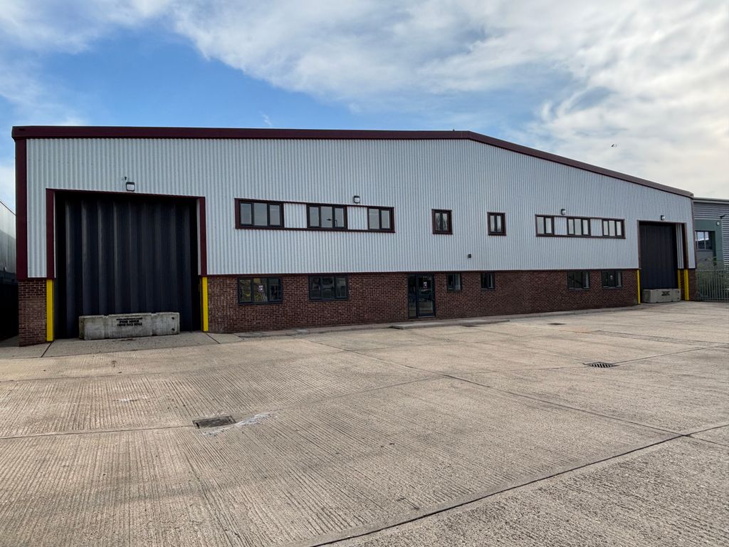 Property photo 1 of 4