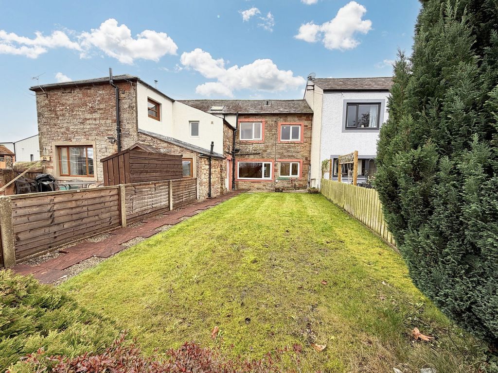 Property photo 1 of 14 Front