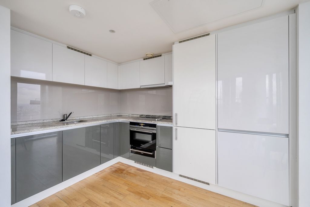 Property photo 2 of 12 1416019-7-6997824...