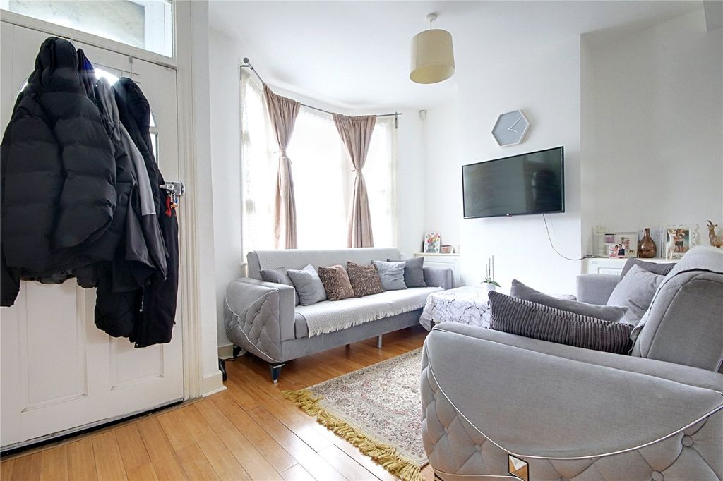 Property photo 3 of 10 Picture No. 08