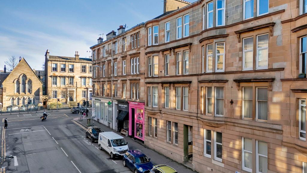 Property photo 1 of 22 7-Web-Or-Mls-19 Park Road Flat 3.1_37 - Copy