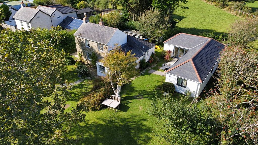 Property photo 1 of 25