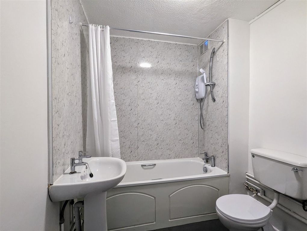 Property photo 3 of 8 Pxl_20230627_092308859.Jpg