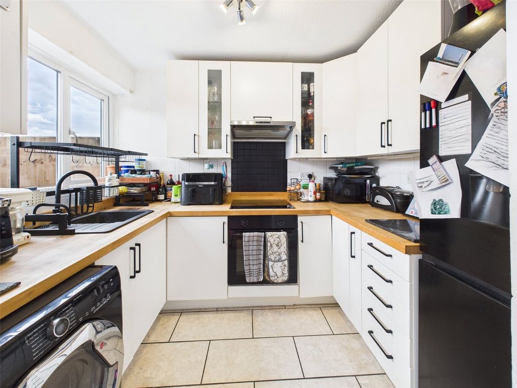 Property photo 3 of 11 Picture No. 05