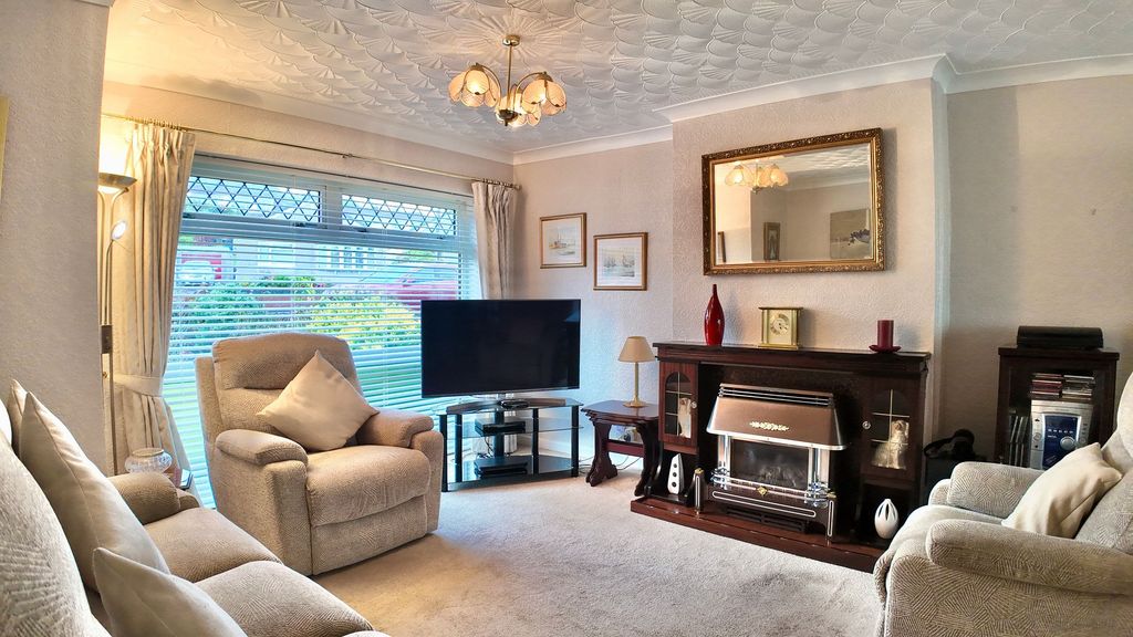 Property photo 2 of 29
