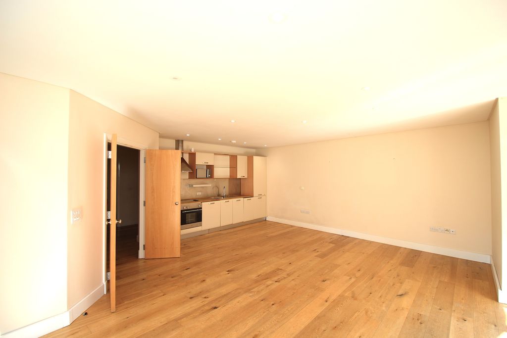 Property photo 3 of 14 Img_0369