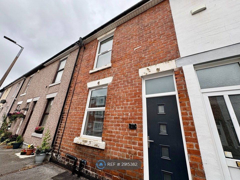 Property photo 2 of 14