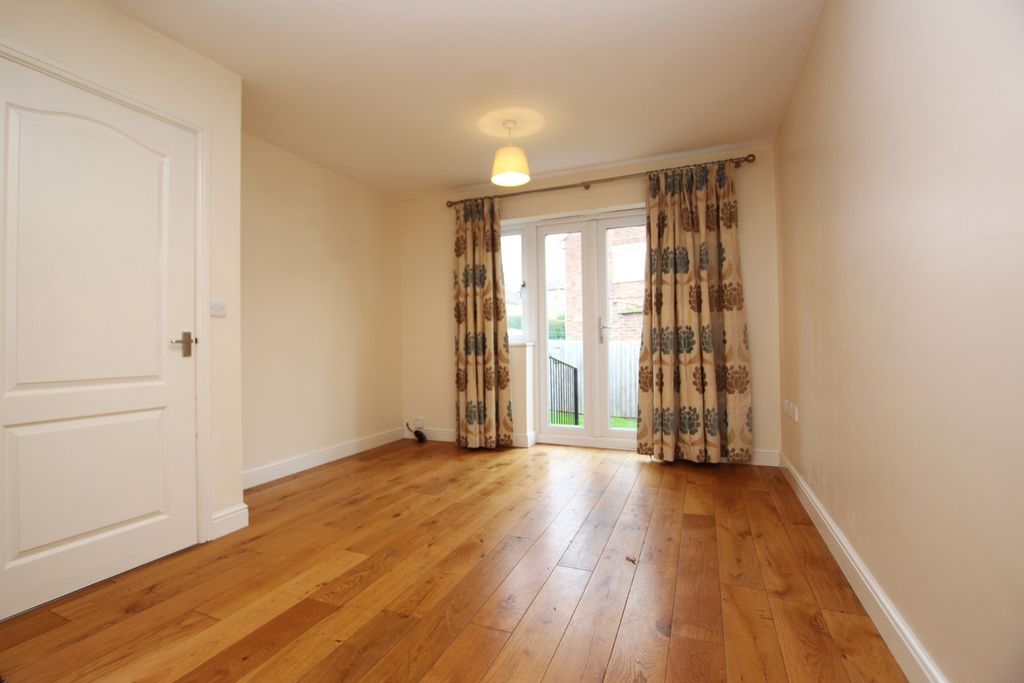 Property photo 3 of 7 Img_1869