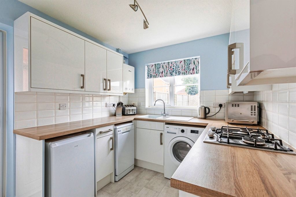 Property photo 2 of 15