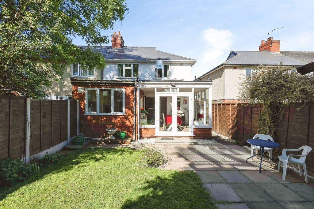 Property photo 2 of 22