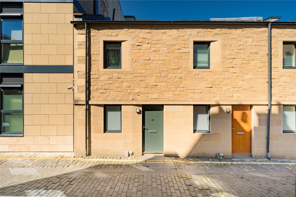 Property photo 1 of 19 Front External