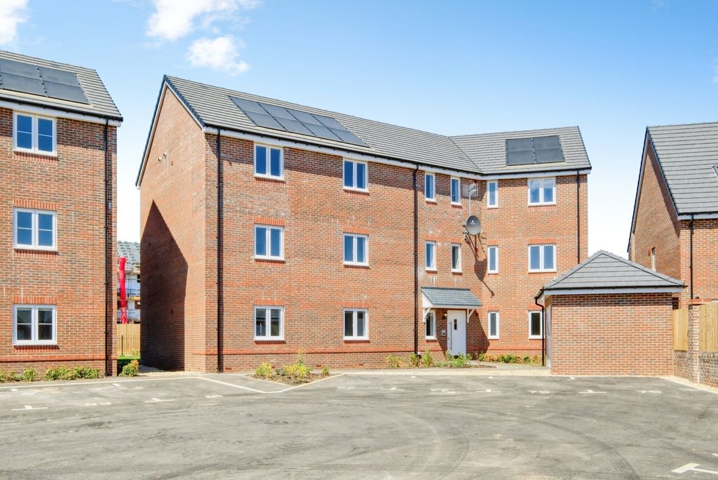 Property photo 1 of 12 Pbox-Img.Jpg
