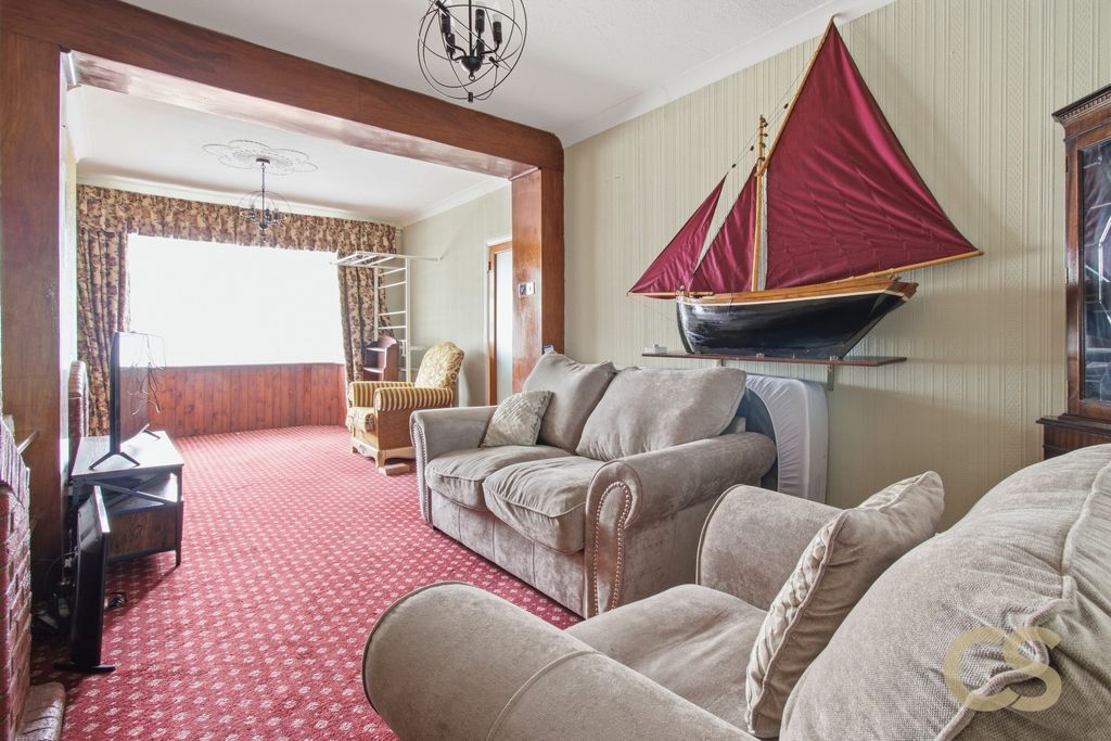 Property photo 2 of 25 5153083