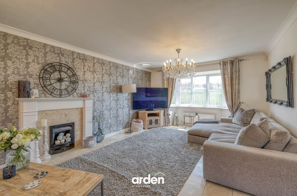 Property photo 2 of 19