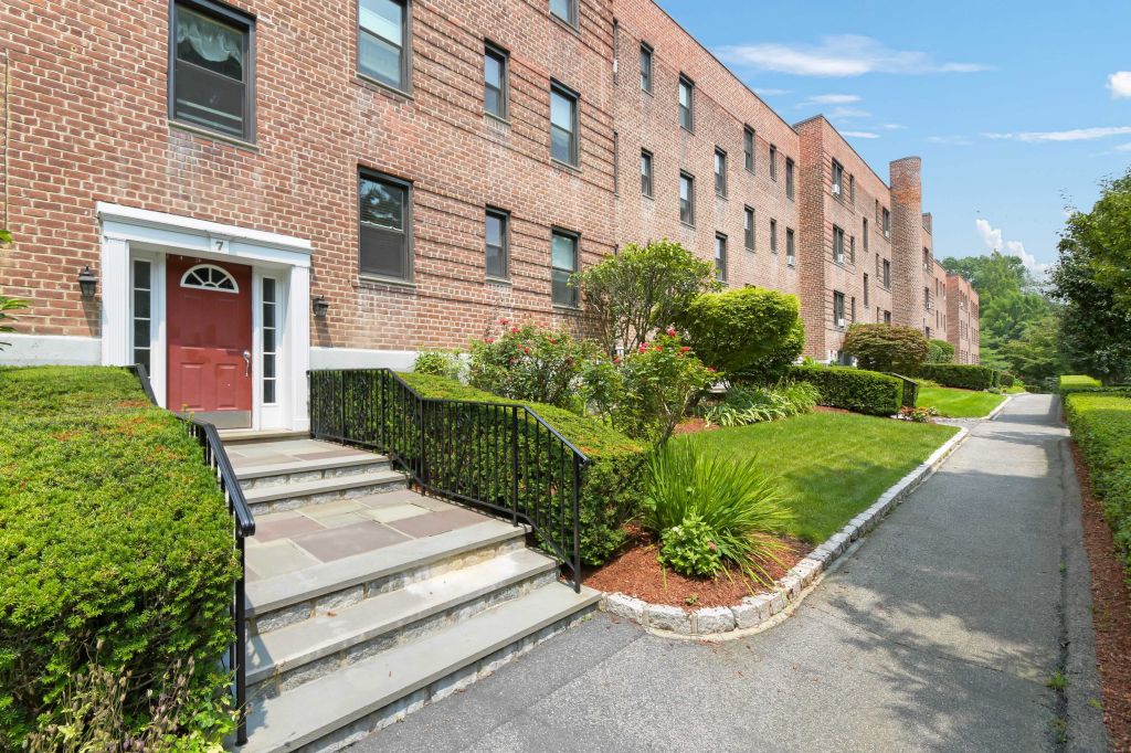 Property photo 3 of 6 <Alttext/>