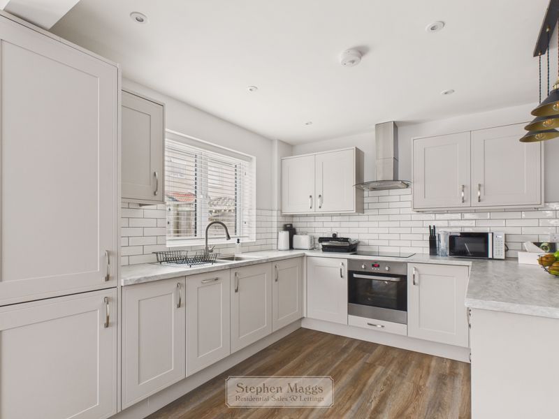 Property photo 2 of 15 Photo 8