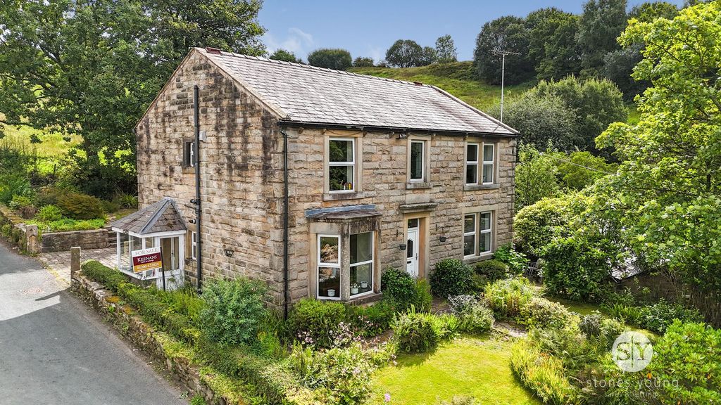 Property photo 2 of 38