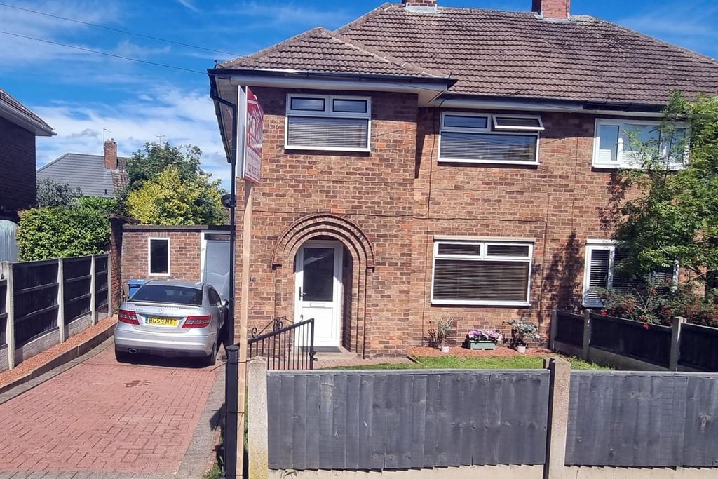 Property photo 1 of 18
