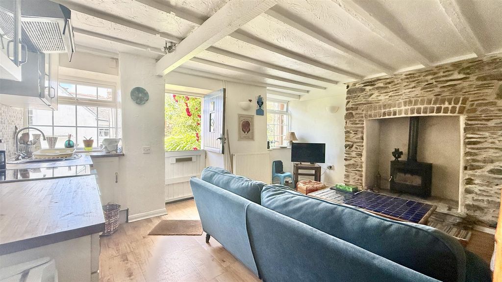 Property photo 3 of 14 Img_0677.Jpg