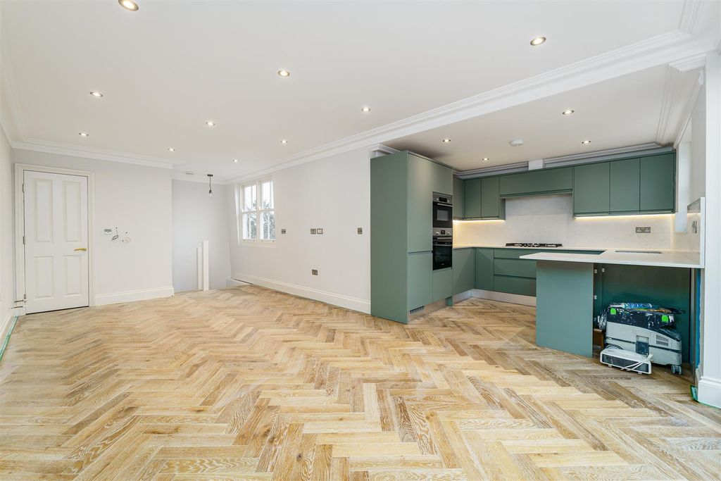 Property photo 1 of 9 Helliwell &amp; Co