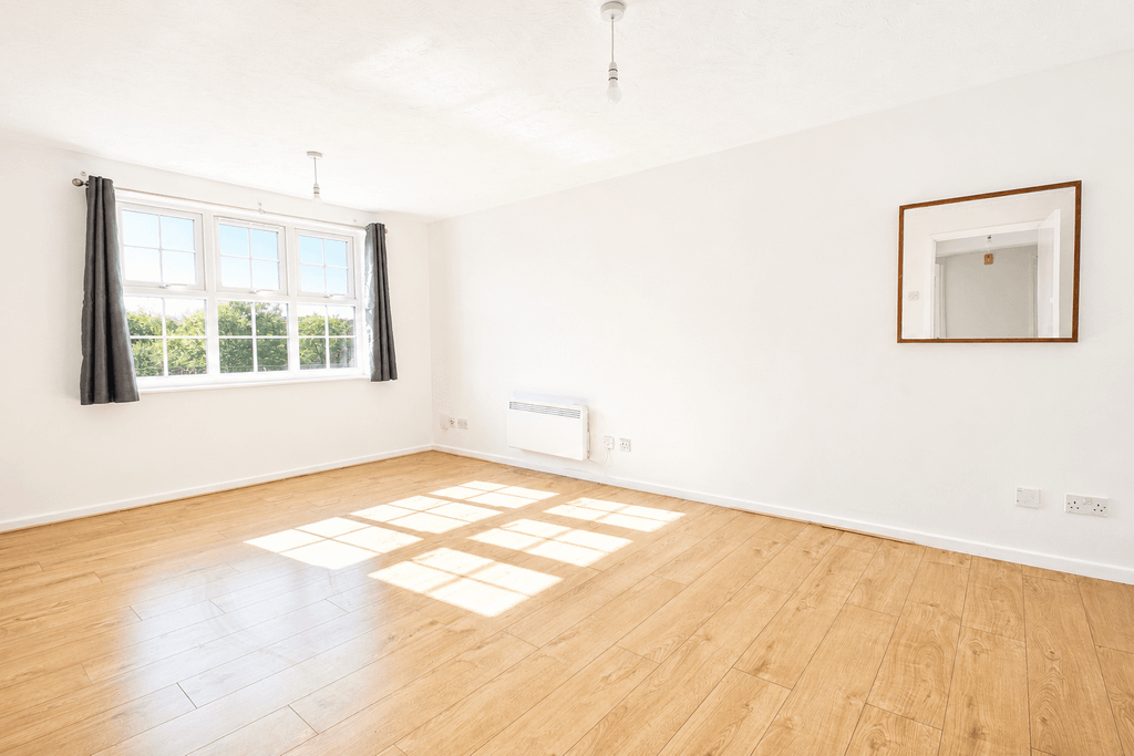Property photo 2 of 12 Gallery