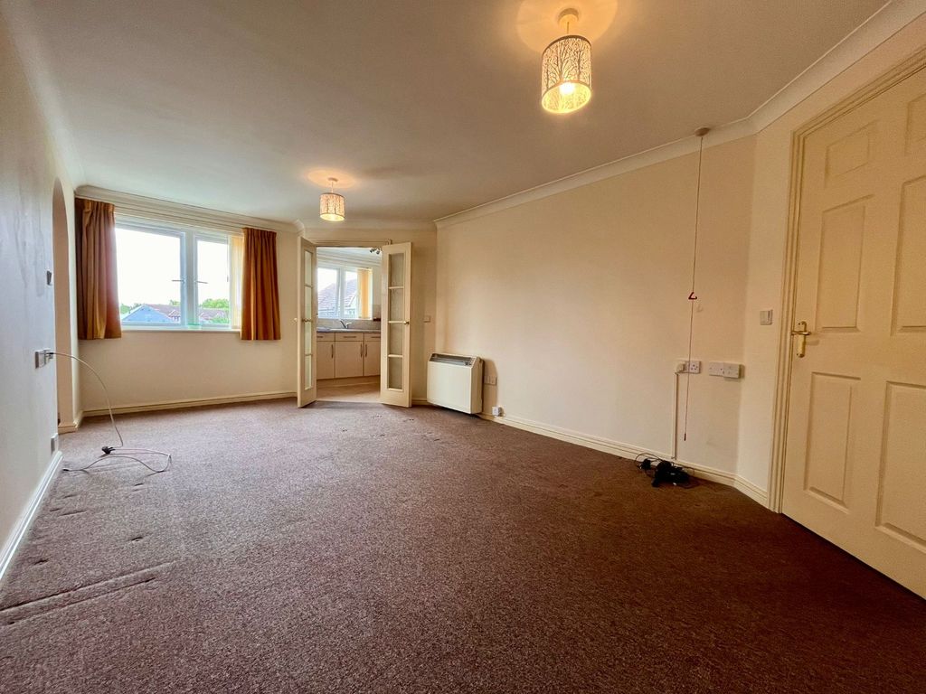 Property photo 3 of 10 4476803
