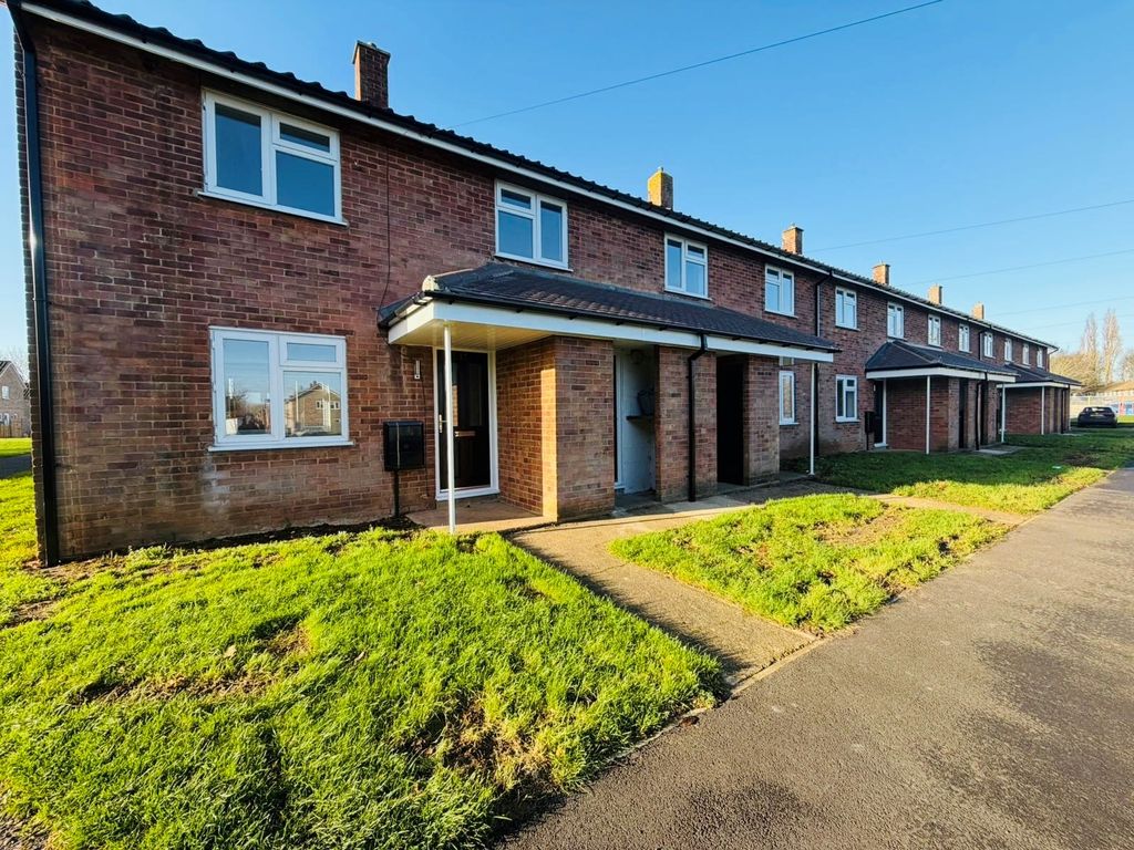 Property photo 1 of 20 Front