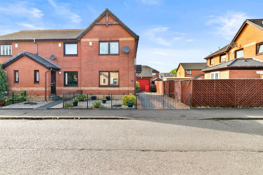 Property photo 1 of 30