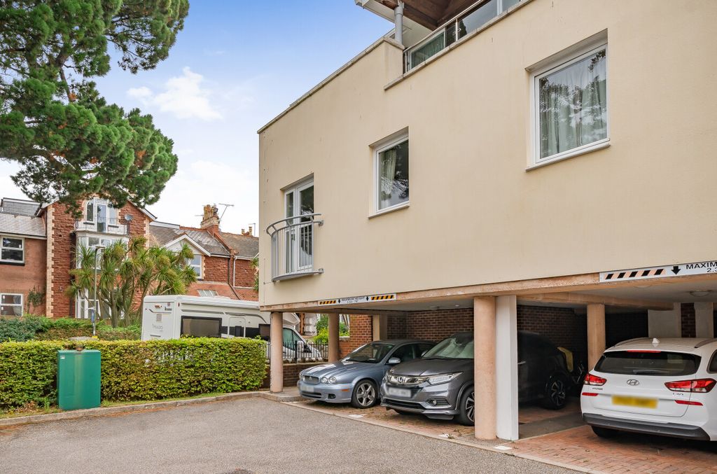 Property photo 2 of 13 1172894 (12).Jpg